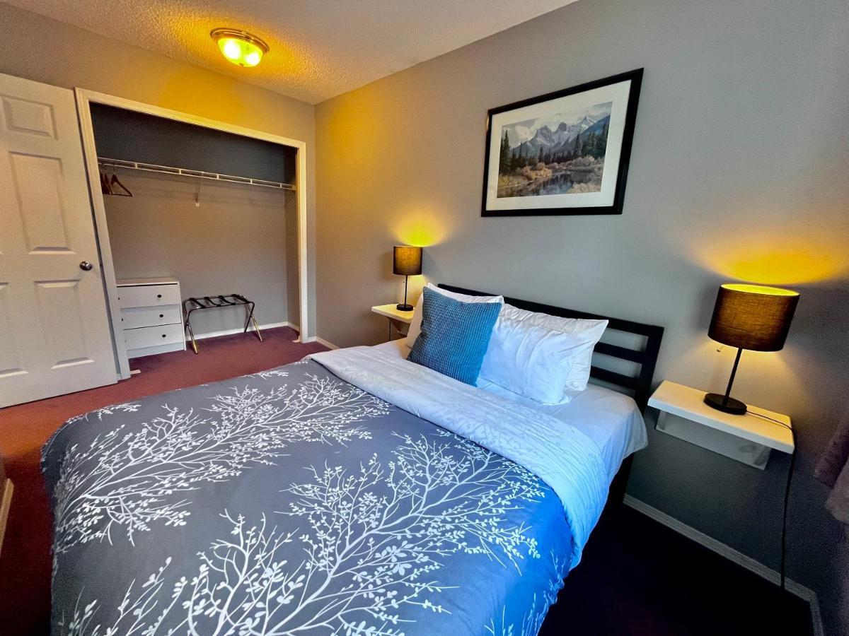 Canadian Rockies Chalets Canmore Eksteriør billede