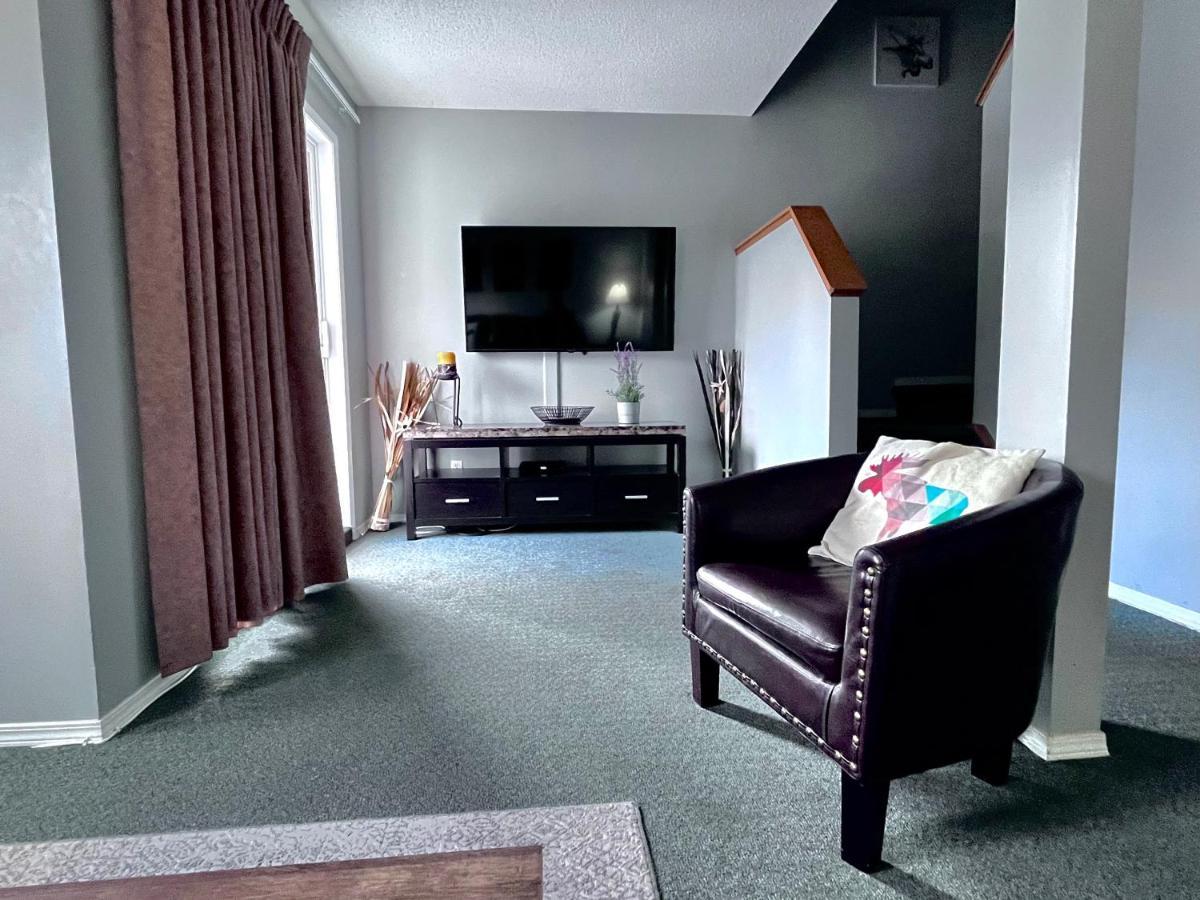 Canadian Rockies Chalets Canmore Eksteriør billede